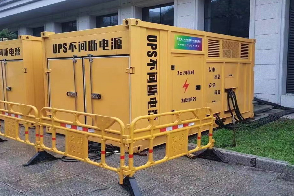 仁和发电机租赁施工现场
